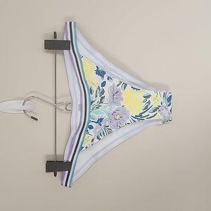 Gisele Contour bikini bottom